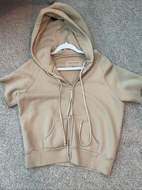 Nili Lotan Beige Zip-Up Short Sleeve Hoodie. One of a kind! RARE!
